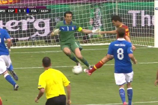 Watch Cesc Fabregas Score A Goal In Typically Beautiful Spanish Fashion