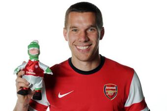 Gun__1337071460_podolski_gunner_crop_north