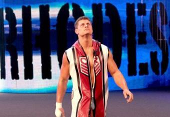 Resultados Champions In A Cell CodyRhodesEntrance_crop_exact