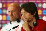 Injured Rosicky Heads to Prague for Treatment