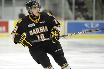 Yakupov_nail640_640_crop_north