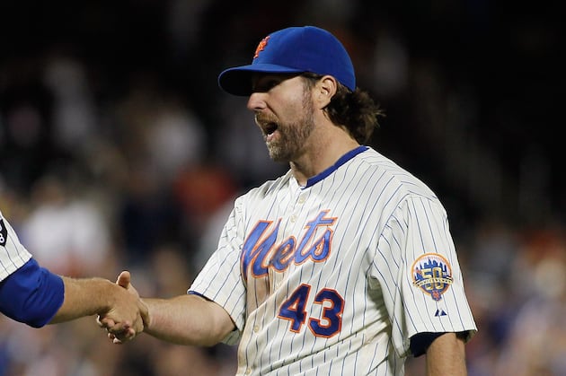 Yankees Ends R.A. Dickey's Streak with Four-Run Third