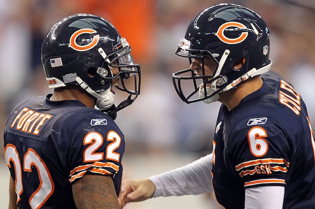 Forte Not Thrilled About Cutler Discussing His Contract