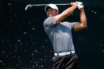 Tiger made par at his first hole on Friday