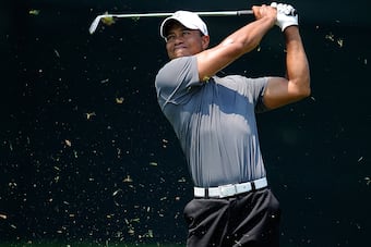 Tiger is T-10 at -1 at AT&T National
