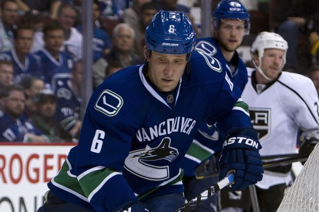 Lightning Sign Salo to Two-Year, $7.5 Million Deal