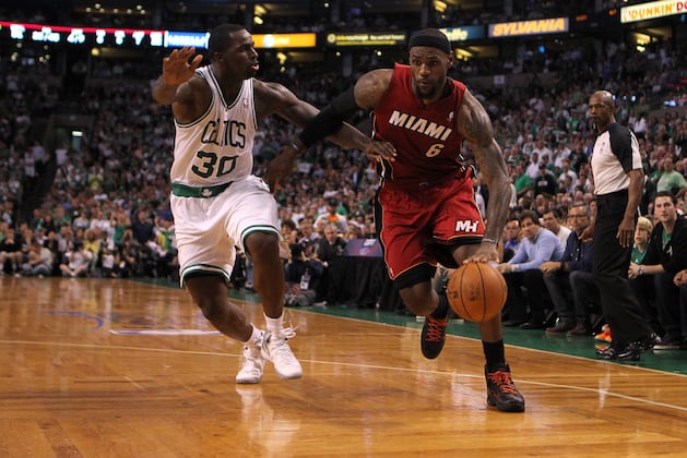 Report: Spurs looking at Brandon Bass