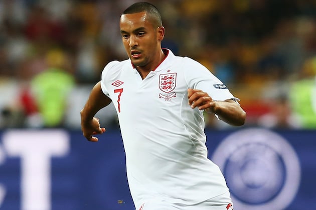 Liverpool to Make £15m Bid for Arsenal Winger Theo Walcott