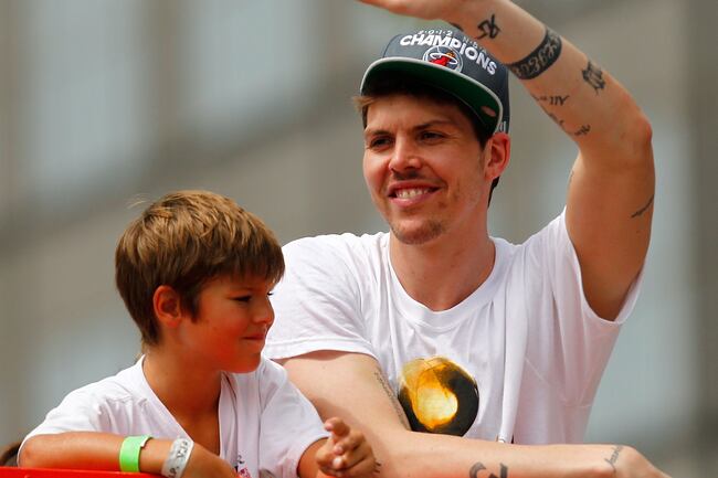 Hi-res-147118761_crop_north