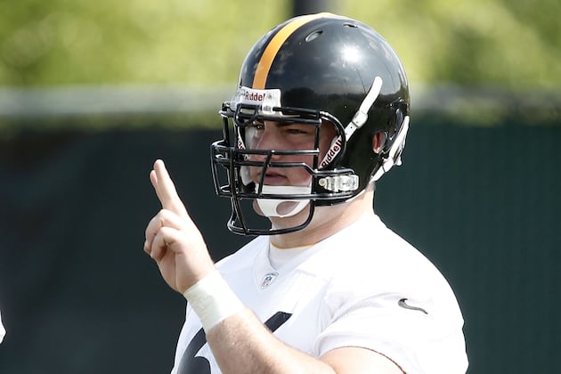 Pittsburgh Steelers Sign First Round Pick, David DeCastro