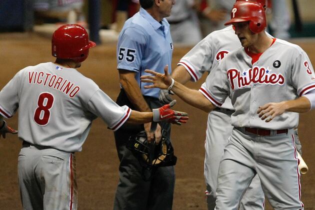 Debate: Who Would You Rather Keep, Pence or Victorino?