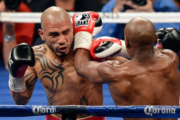 Cotto, Golden Boy in Talks to Co-Promote 12/1 Return
