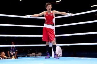 Satoshi-shimizu-corner-120801g640_crop_north
