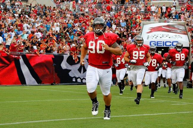 Temp120804_night_practice_web_0032--nfl_mezz_1280_1024_crop_north