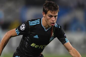 Cesar-azpilicueta-chelsea-e1327055187638_crop_north