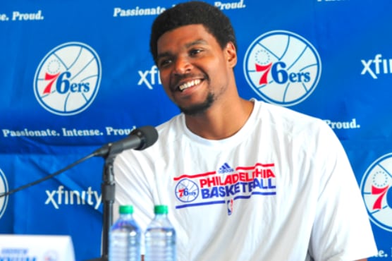 Andrew Bynum Hits All the Right Notes in 1st Philadelphia 76ers Appearance