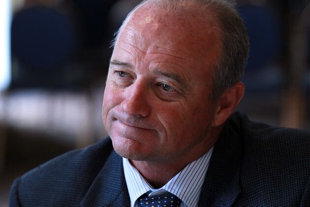 Cal Bears Football Coach Jeff Tedford Catches on to Importance of Social Media