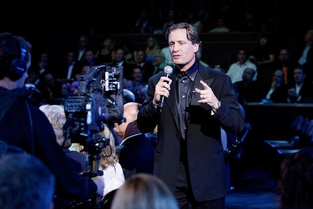 Jeremy Roenick Out of Line in Condemning Crosby, Parise and Suter Deals