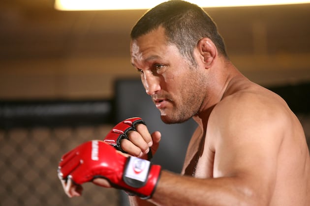 Dan Henderson Injury: Partially Torn MCL Saves Hendo Beatdown From Jon Jones