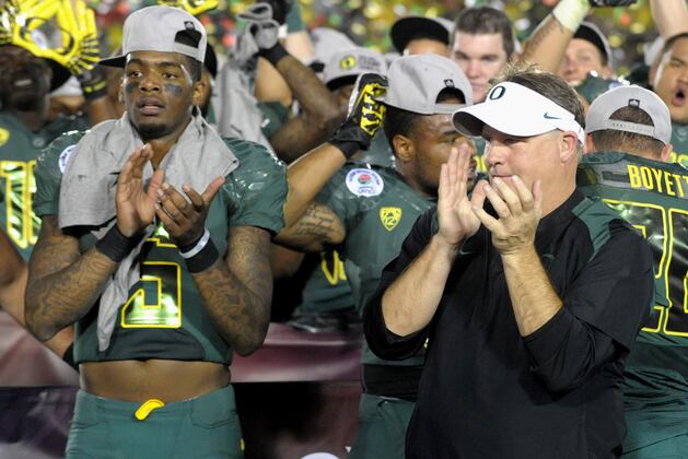 Oregon Football 2012: Marcus Mariota-Darron Thomas Parallels Are Eerie
