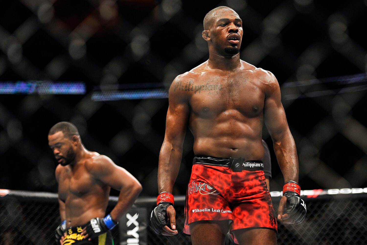 Jon Jones: Strengths, Weaknesses and How to Beat the Light Heavyweight Kingpin | Bleacher Report