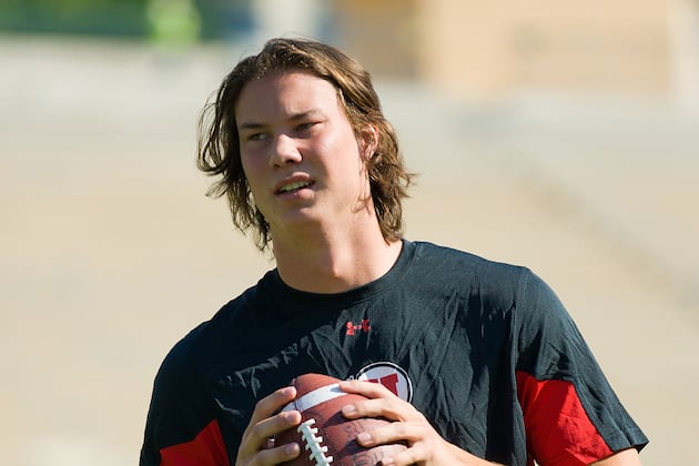 Debate: Who Should Replace Wynn at Starting QB for Utes?