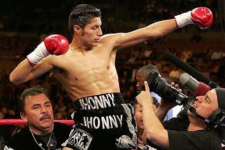 Jhonny Gonzalez vs. Daniel Ponce De Leon: Fight Time, Date, Live Stream, TV Info