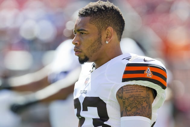 Joe Haden Appologizes to Fans Through Twitter Account