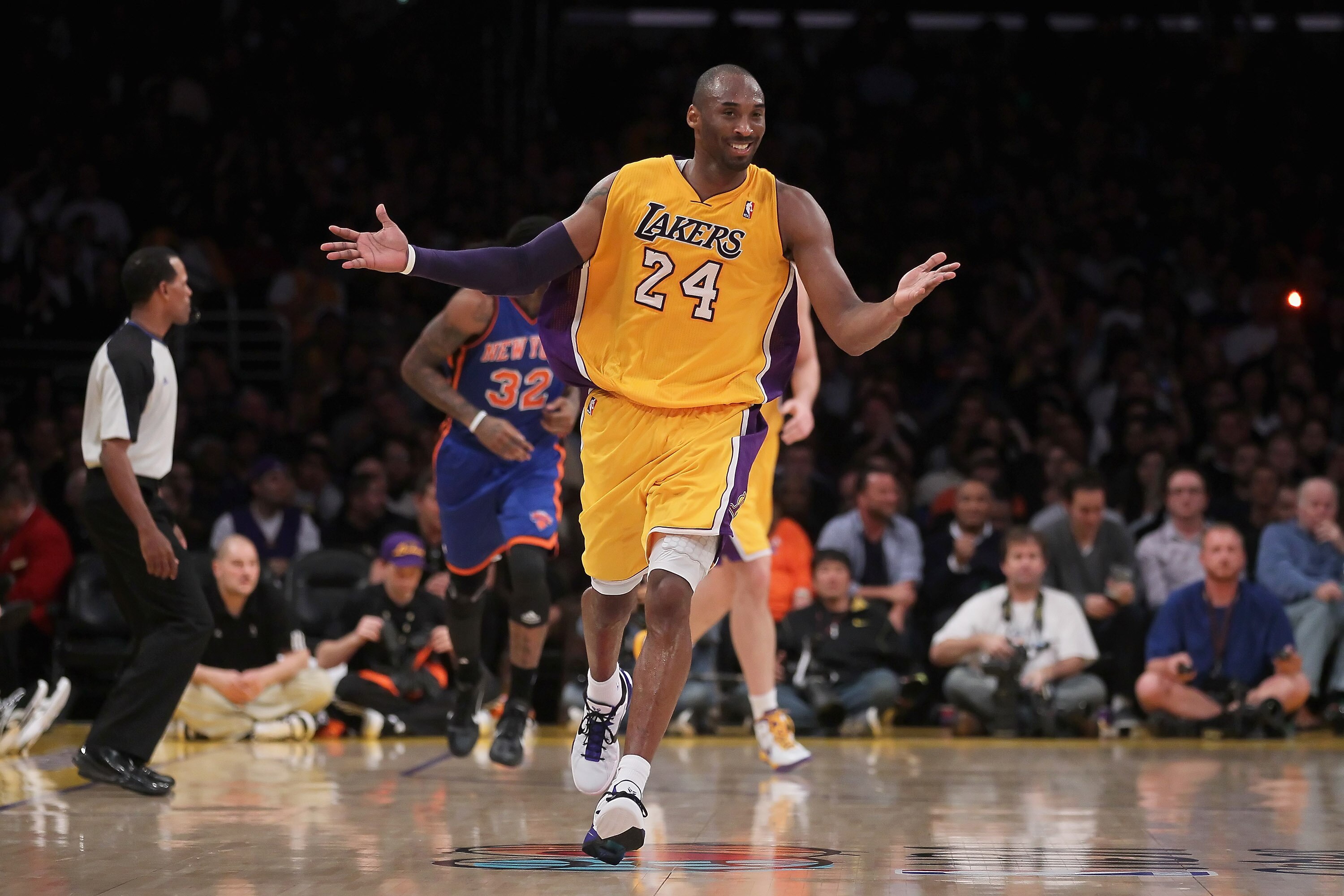 Kobe Bryant's Nike Hyperdunk Snake Pools