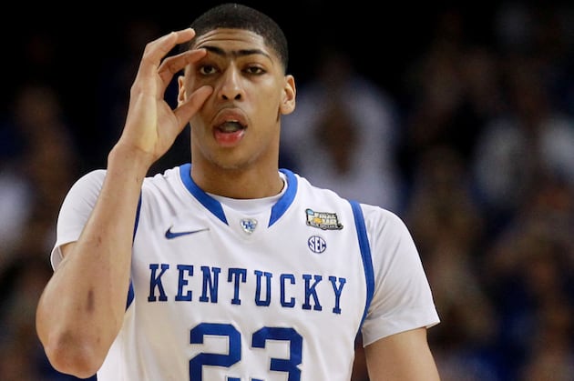 Video: Anthony Davis Scores 40 in Kentucky Alumni Game