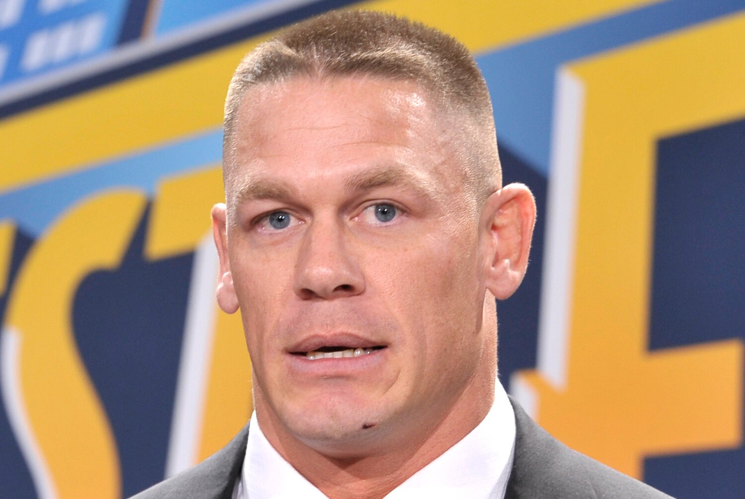 WWE John Cena Tweets About His Arm Surgery Bleacher Report