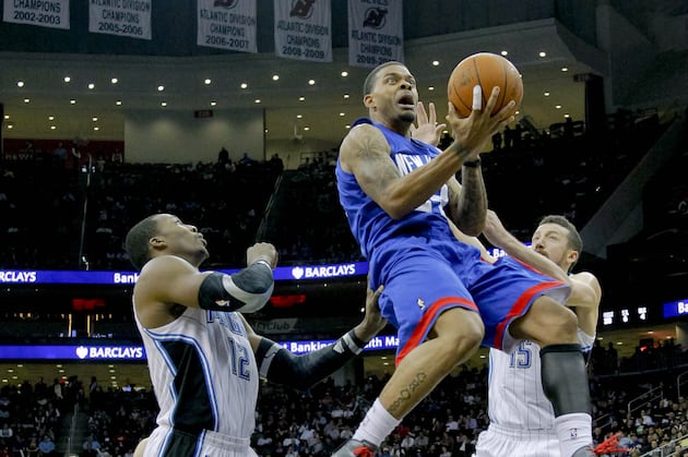 Bulls to Sign Andre Emmett