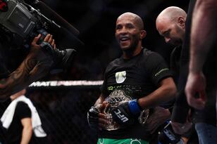 Demetriousjohnsonmmafighting9-23-12_crop_north