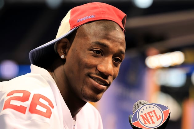 Giants' Rolle Says He's No Sure Thing for Sunday; Fewell Disagrees