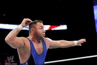 Santino-marella-vs-ted-dibiase_crop_north