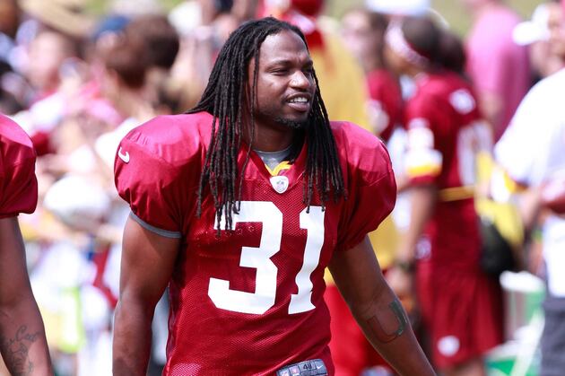 Meriweather Set for MRI, Robinson Has Concussion After Pregame Collision