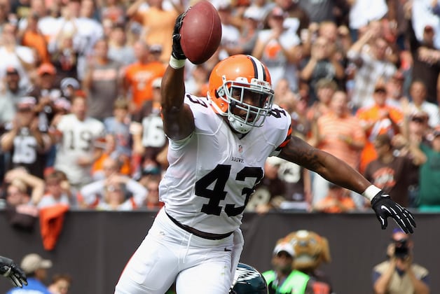 Browns' Josh Cribbs Idle; T.J. Ward Recovering from Right Thumb Surgery