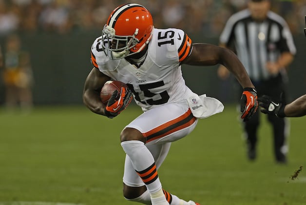 Browns Plan to Keep Working with Receiver Greg Little Until He Grasps Things