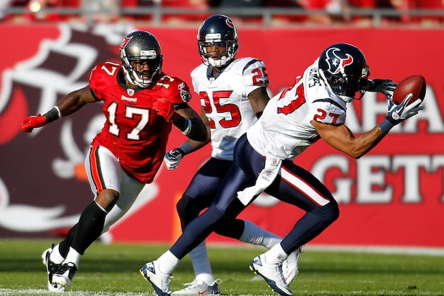 Texans' Demps to Miss Some Time with Broken Left Forearm