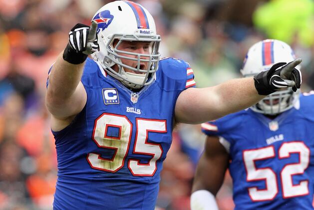 Kyle Williams Fined $15,000 for Low Hit on Tom Brady