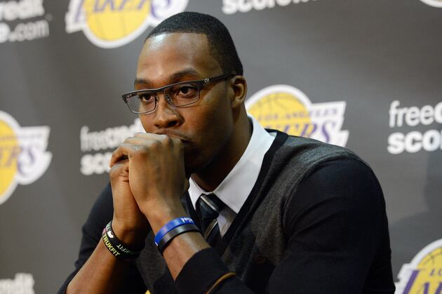 Lakers' Howard to Shaq: 'It's Time to Move On'
