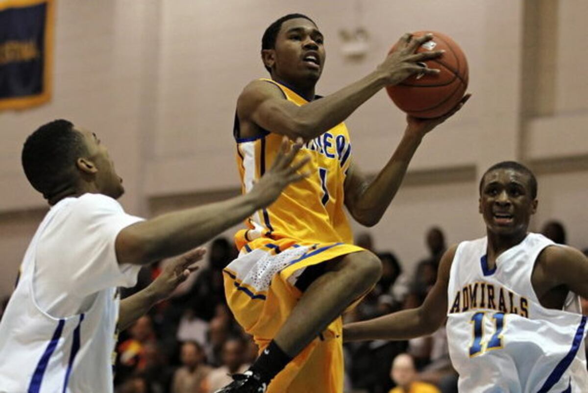 College Basketball Recruiting: Point Guard Jaylon Tate Picks the Fighting Illini | Bleacher ...