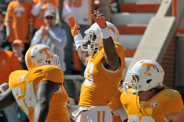 Tennessee Offensive Line Has Flourished Under New Coach, Faster Offense