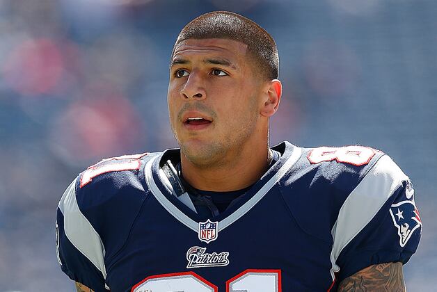 Gronkowski, Hernandez Among 12 Questionable Patriots
