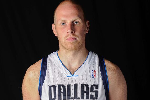 Chris Kaman (Back) Starts Preseason Opener