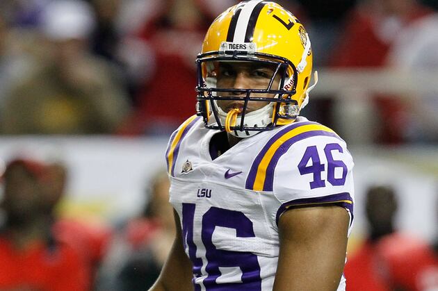 Kevin Minter Taken to Locker Room