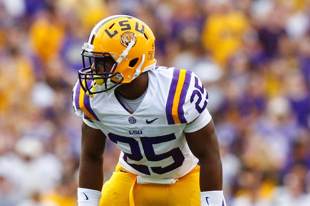 LSU Linebacker Kwon Alexander Suffers Broken Ankle
