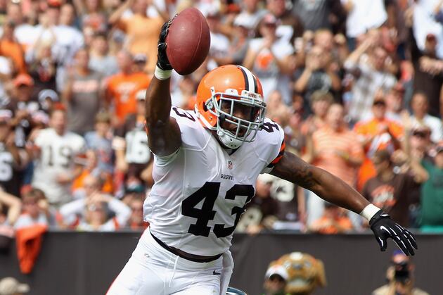 T.J. Ward Will Start at Safety Despite Injured Thumb