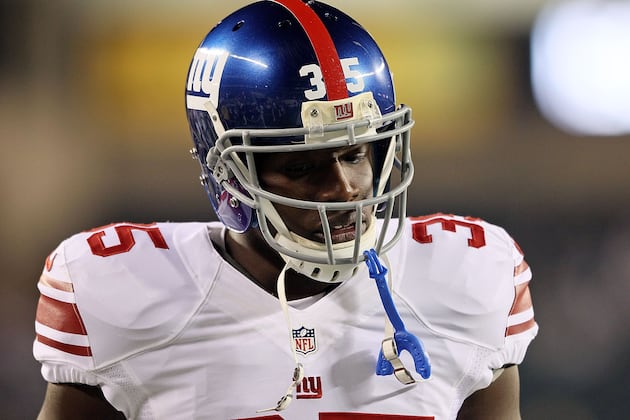 Andre Brown Leaves Game with Apparent Head Injury
