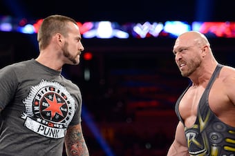 642-cm-punk-ryback-raw1001121_crop_north